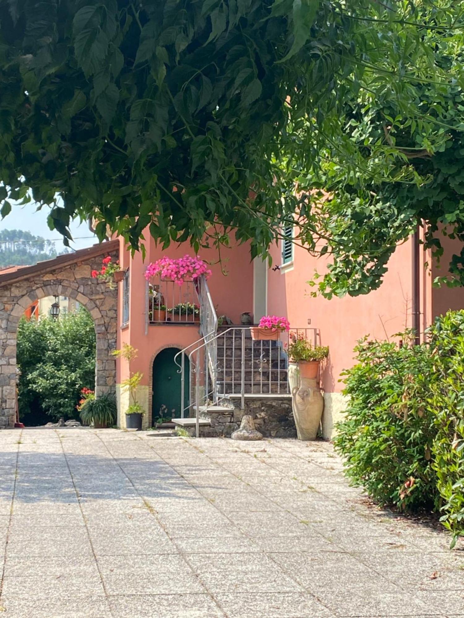 Il Ghiretto Appartamento Ricco del Golfo di Spezia Bagian luar foto